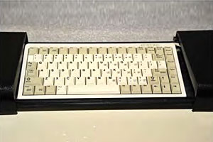 Cs-400E: new keyboard / armrest retrofit afetr remanufacturing